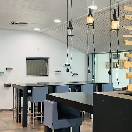 Totalenergies Frit Autentic 모텔 하베이라누브