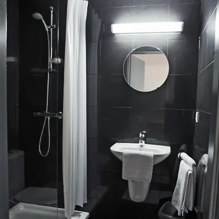 Totalenergies Frit Autentic 모텔 *